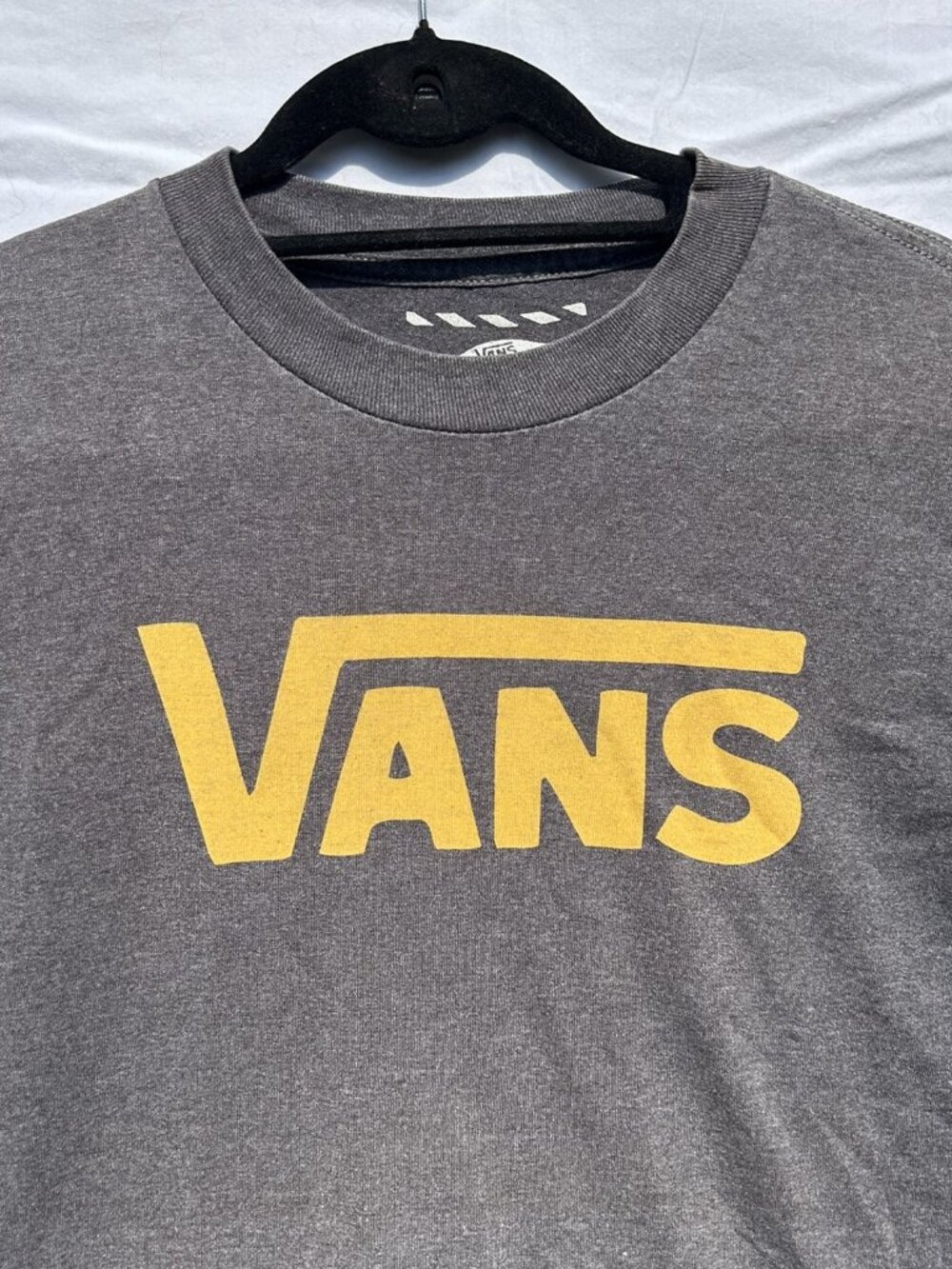 Vans Men's T Shirt Gray Classic Fit Yellow Logo Short Sleeves Size Medium